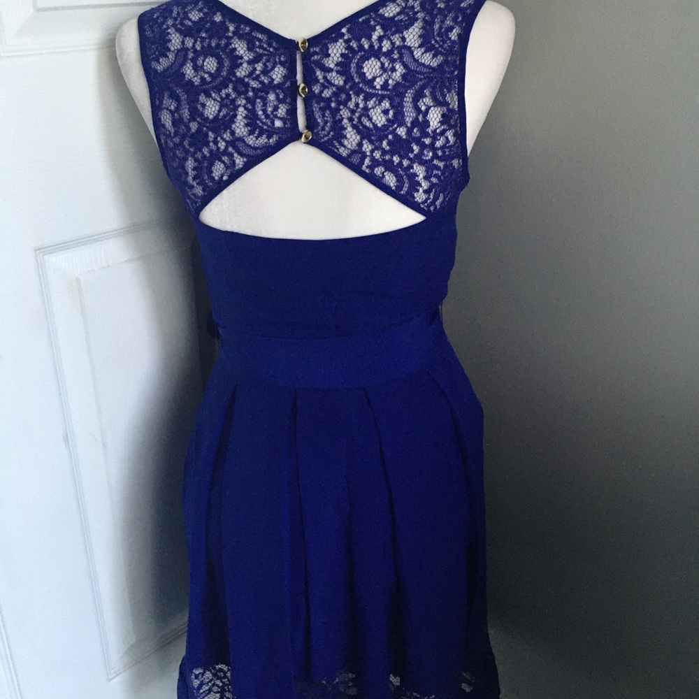 Guess Dress - Picture 5 of 5